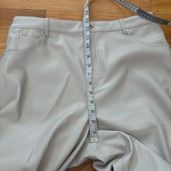Ted Baker Cream Faux Leather Crops Size 10 - Picture 6 of 7